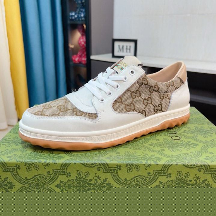 G*u*i casual shoes